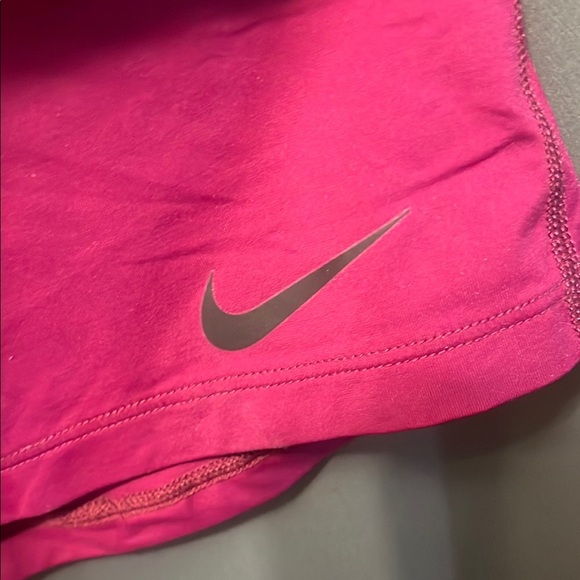 Nike Pink Top Size Medium - Picture 3 of 5